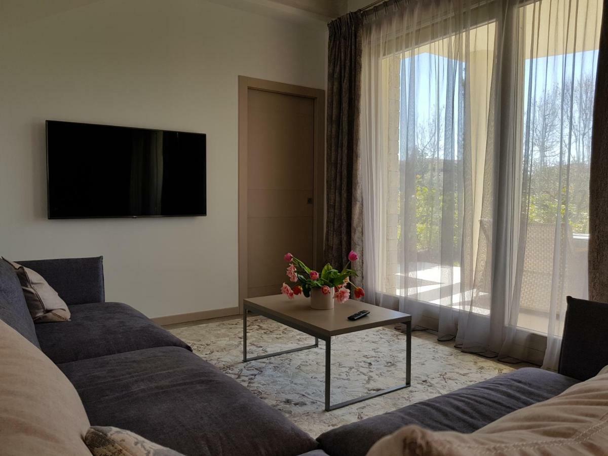 Luxury Apartments Beauty Gardens Sirmione Extérieur photo