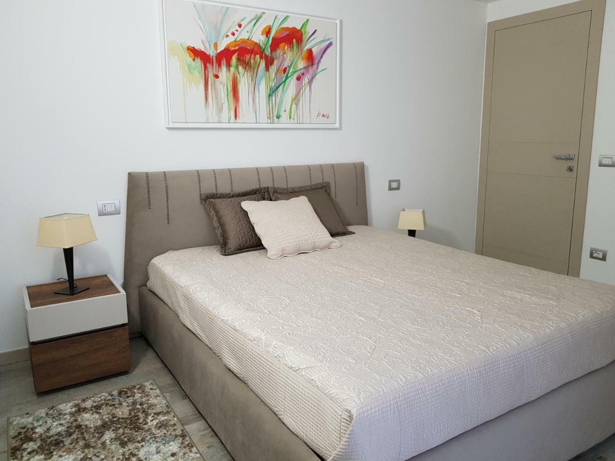 Luxury Apartments Beauty Gardens Sirmione Extérieur photo