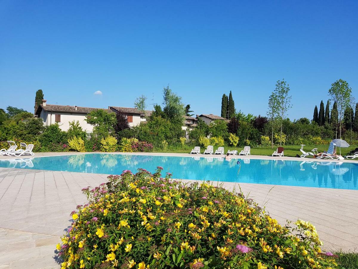 Luxury Apartments Beauty Gardens Sirmione Extérieur photo